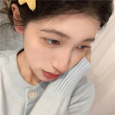 荷索的自画像 在线观看